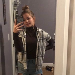 American Eagle plaid button up